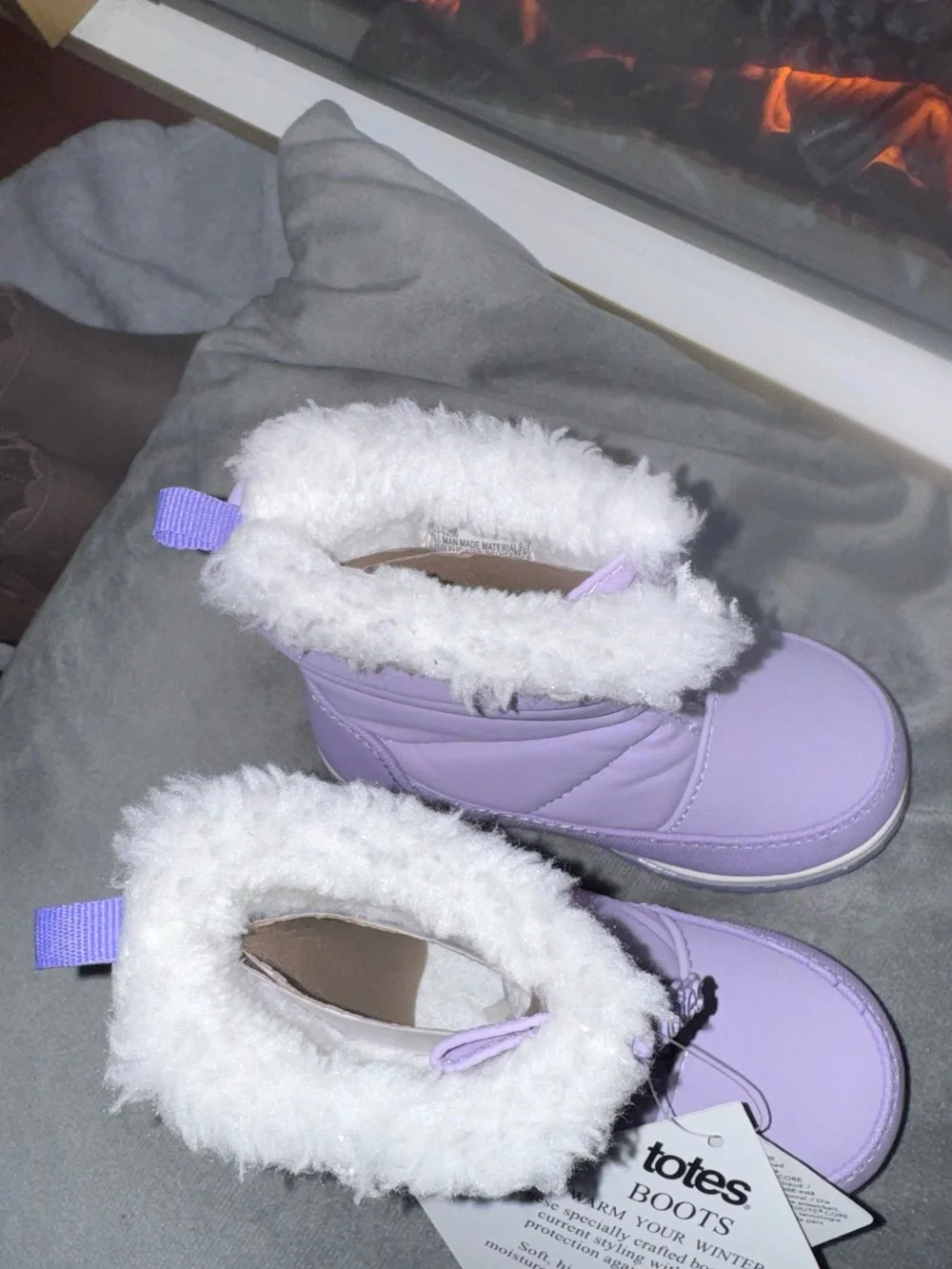 Totes girls purple snow boots with white fur lining #winterboots #kids
